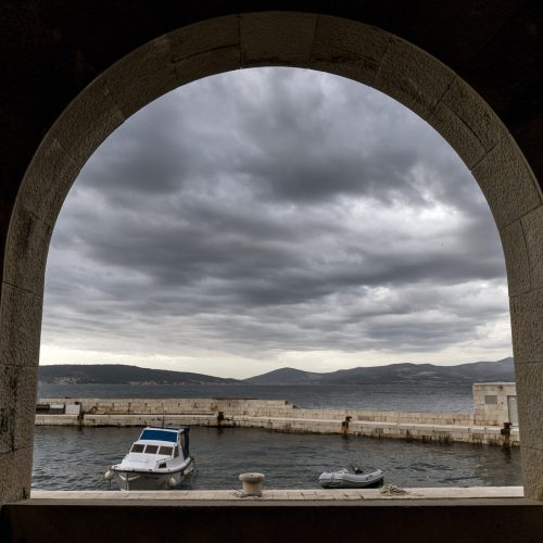 Vista dall'ingresso dell'Istituto di Oceanografia e Pesca  di Spalato