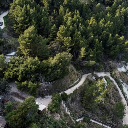 Strada verso la spiaggia di San Michele